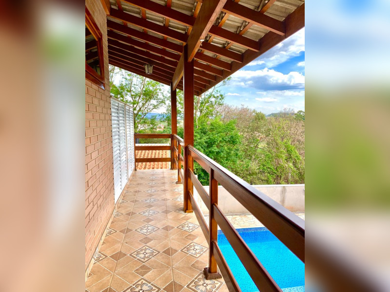 Casa à venda Santa Isabel com 415m² e 4 quartos por R$ 940.000 - 5aca8abf-5850-4048-906a-b7069db7c895.JPG
