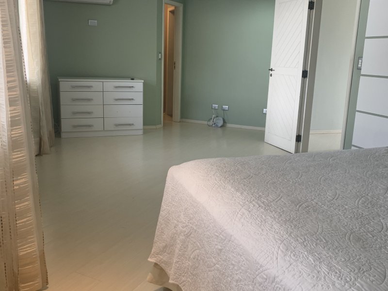 Casa à venda Centro com 320m² e 4 quartos por R$ 1.200.000 - 2051525856-59c4229d-54a6-4556-9cc4-49fcc88b765c.jpeg