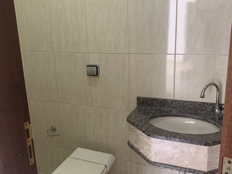 Casa à venda Centro com 320m² e 4 quartos por R$ 1.200.000 - 325674805-7078518c-4e76-4902-b0b0-3e2ee47b363b.jpeg