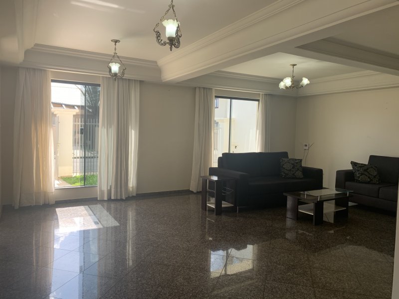 Casa à venda Centro com 320m² e 4 quartos por R$ 1.200.000 - 923615839-56d3a0cc-17d1-43d8-8cca-2a1f90f0985a.jpeg