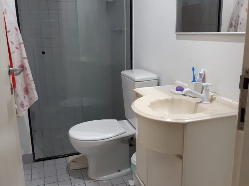 Apartamento à venda Jardim Ubirajara com 70m² e 3 quartos por R$ 350.000 - 1737050121-banheiro-1.jpeg