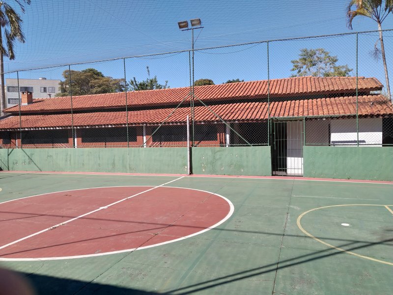 Apartamento à venda Jardim Ubirajara com 70m² e 3 quartos por R$ 350.000 - 452375738-quadra.jpg