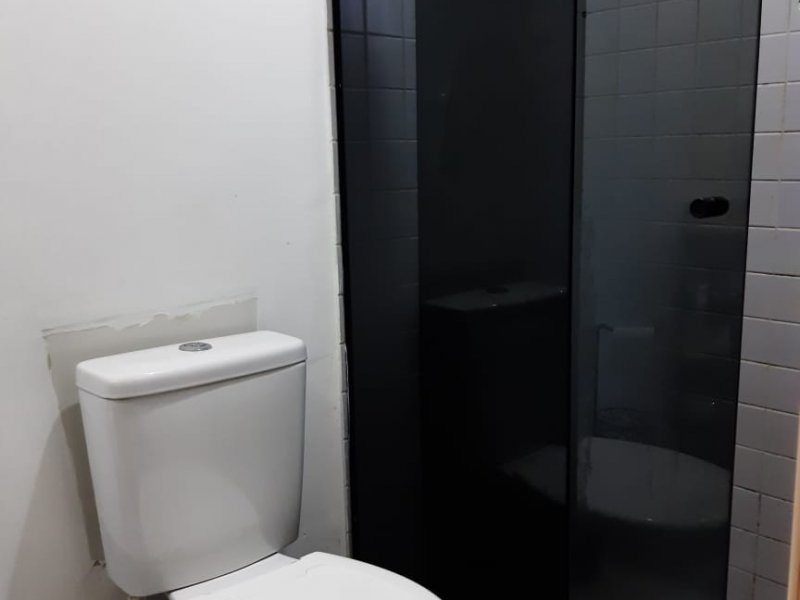 Apartamento à venda Jardim Ubirajara com 70m² e 3 quartos por R$ 350.000 - 712576604-banheiro-2-1.jpeg