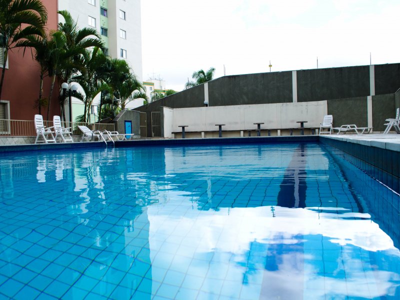 Apartamento à venda Jardim Ubirajara com 70m² e 3 quartos por R$ 350.000 - 796191135-piscina-5.jpg