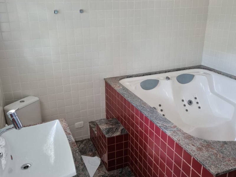 Casa à venda Tarumã com 230m² e 3 quartos por R$ 1.335.000 - 1562584840-17-quarto-3-suite-bwc.jpeg