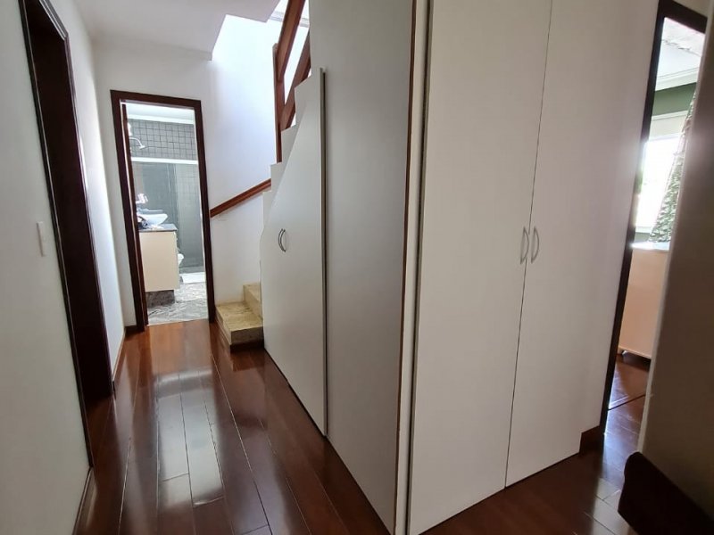 Casa à venda Tarumã com 230m² e 3 quartos por R$ 1.335.000 - 445646870-191-corredor-2-pavimento.jpeg