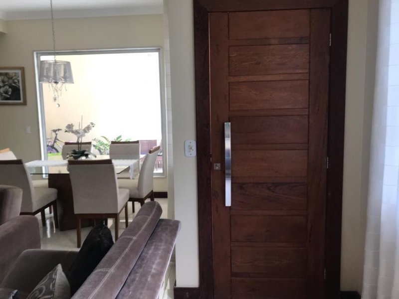 Casa de condomínio à venda Vargem Pequena com 211m² e 4 quartos por R$ 735.000 - 1493186233-90f3b834-194c-4cf7-9ac3-579533370150.jpeg