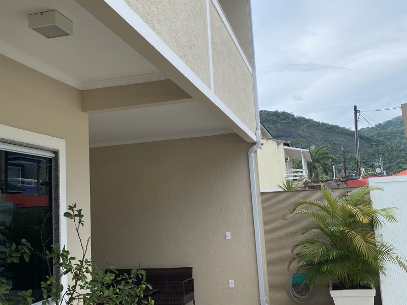 Casa de condomínio à venda Vargem Pequena com 211m² e 4 quartos por R$ 735.000 - 1673087202-f1086dd2-bcfe-431c-85d3-13271a211141.jpeg