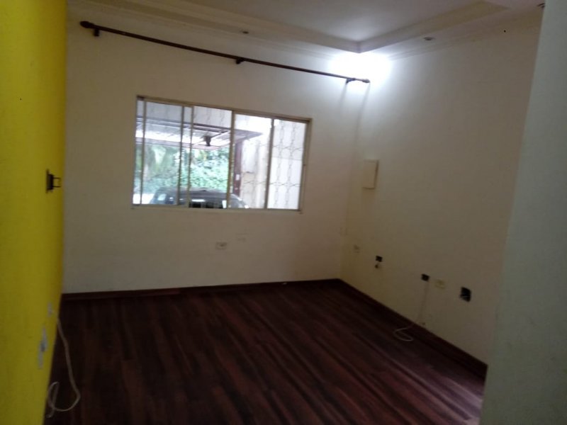Casa à venda Jardim Vivam com 150m² e 3 quartos por R$ 500.000 - 1268698523-sala2.jpeg