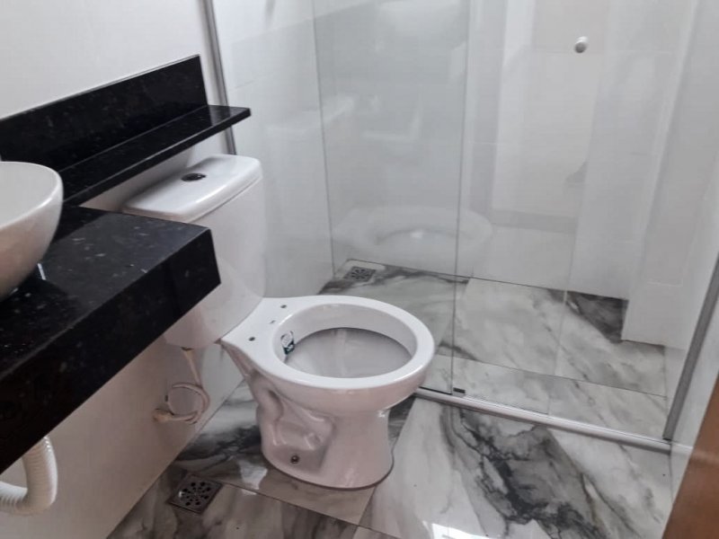Apartamento à venda Copacabana com 55m² e 2 quartos por R$ 229.000 - 1355923089-banheiro.jpg