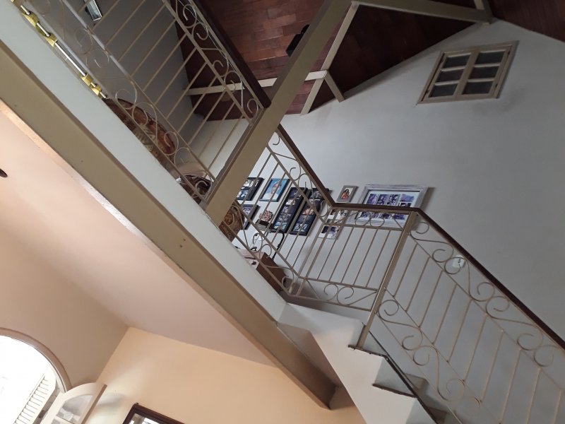 Casa à venda Piratininga com 260m² e 5 quartos por R$ 800.000 - 185334396-inbound624220094030058188.jpg