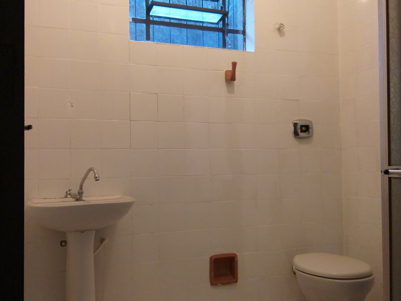Casa à venda São Lourenço com 250m² e 3 quartos por R$ 380.000 - 934837702-16-banheiro.jpg