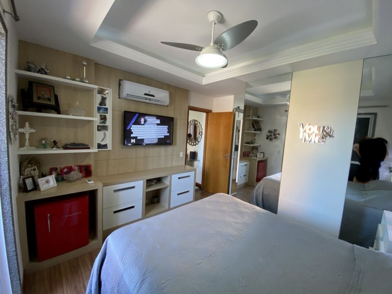 imóvel com 235m² - Parque Residencial Laranjeiras - Serra