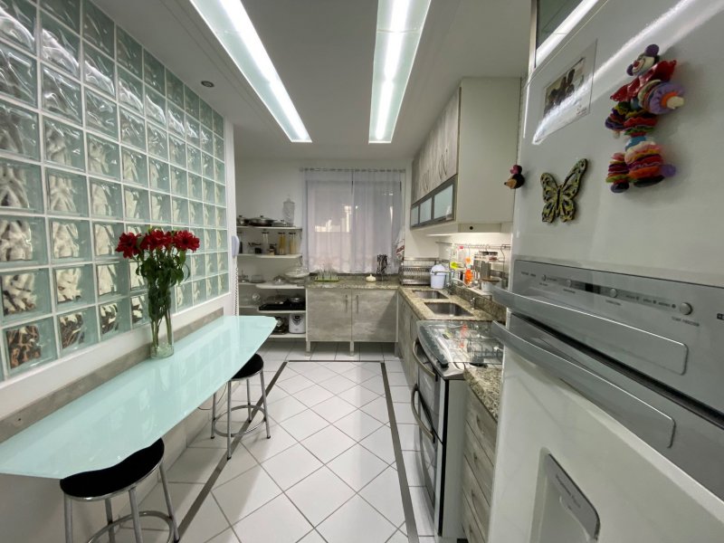 imóvel com 235m² - Parque Residencial Laranjeiras - Serra