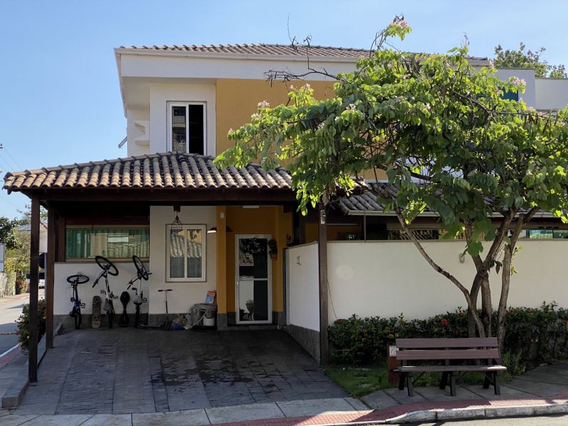 imóvel com 235m² - Parque Residencial Laranjeiras - Serra
