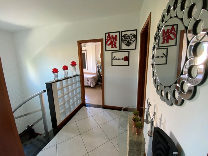 imóvel com 235m² - Parque Residencial Laranjeiras - Serra