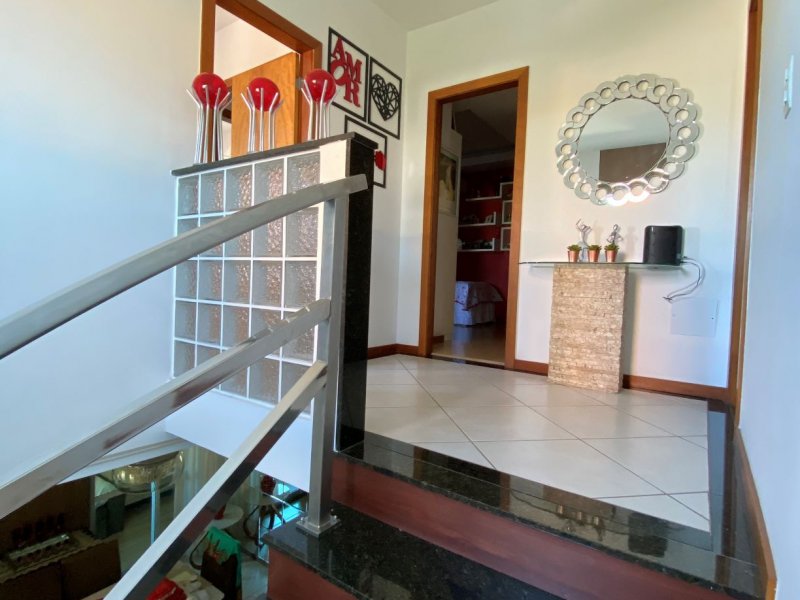 imóvel com 235m² - Parque Residencial Laranjeiras - Serra