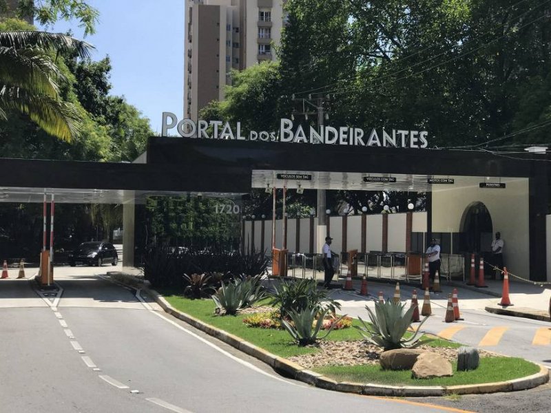 Apartamento à venda Jd. Iris com 61m² e 2 quartos por R$ 235.000 - 1564502511-entrada-do-condominio.jpg