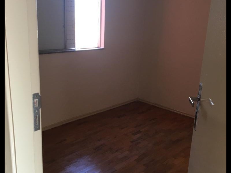 Apartamento à venda Jd. Iris com 61m² e 2 quartos por R$ 235.000 - 265074887-quarto2.jpg