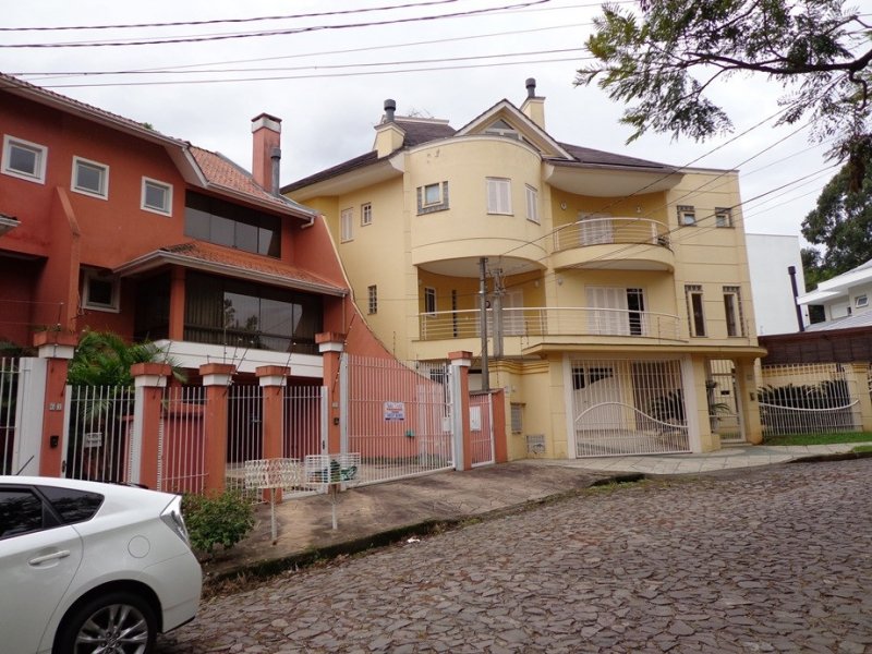 Casa à venda Morro do Espelho com 216m² e 3 quartos por R$ 710.000 - 1962218718-iqex7988c8x35-3459775ede6bf16da37.jpg