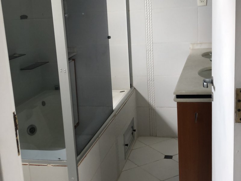 imóvel com 365m² - Residencial Tres (Alphaville) - Santana de Parnaiba