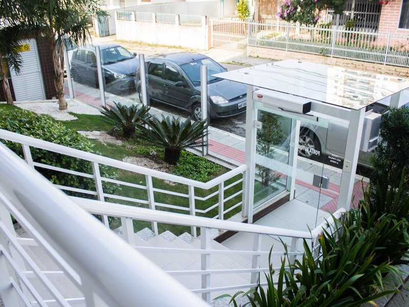 imóvel com 68m² - Barreiros - São José