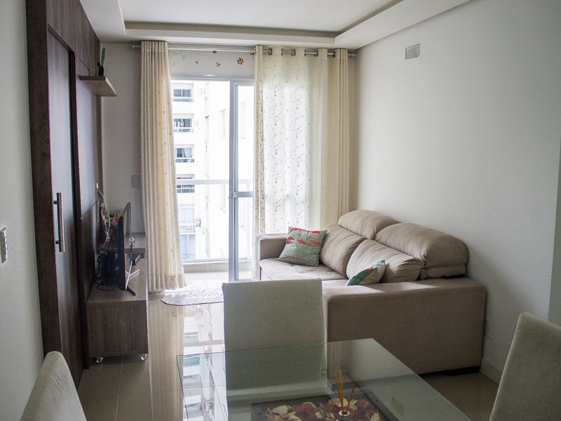 imóvel com 68m² - Barreiros - São José