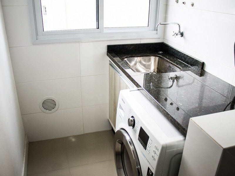 imóvel com 68m² - Barreiros - São José