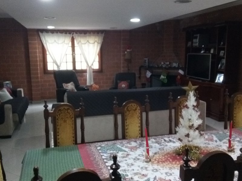imóvel com 400m² - Monte Sankhya - Serra Negra