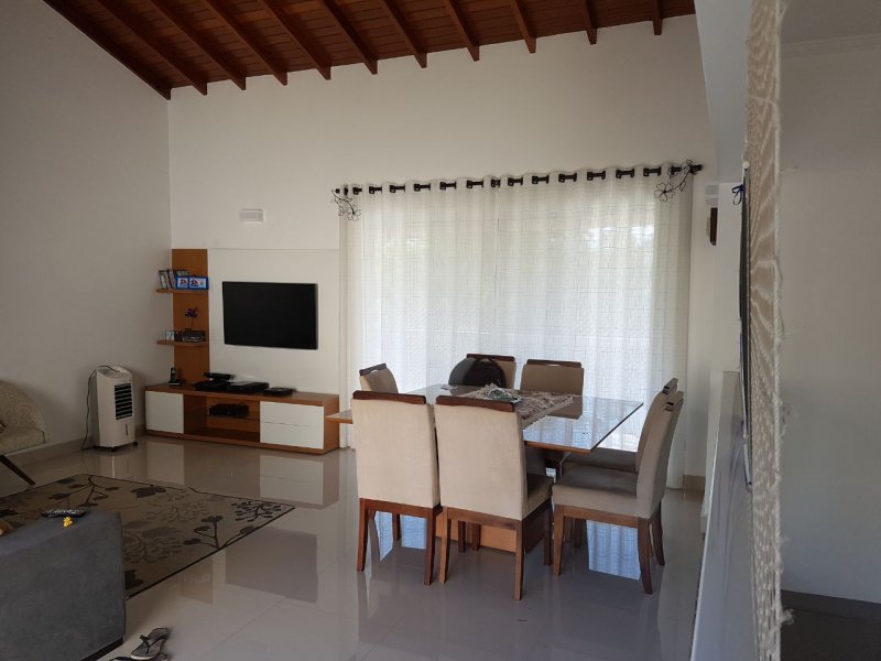imóvel com 211m² - ITAICI - Indaiatuba