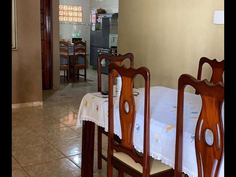 Casa à venda Centro com 528m² e 4 quartos por R$ 320.000 - 1295306597-56634a59-1d32-4d3a-a045-73fe7baecf67.jpeg