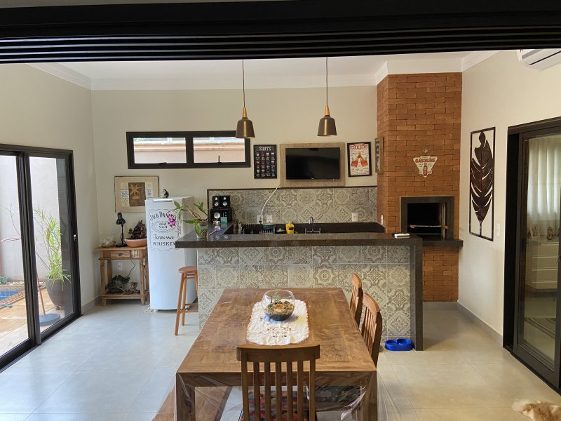 Casa de condomínio à venda Recreio das Acácias com 308m² e 4 quartos por R$ 1.540.000 - 1579591074-ec0fa56d-dab7-4896-8321-a36cdb48244e.jpeg