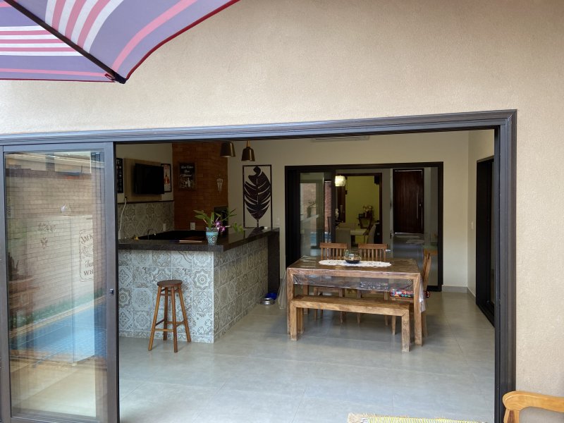 Casa de condomínio à venda Recreio das Acácias com 308m² e 4 quartos por R$ 1.540.000 - 1850861735-12a6f589-a75c-4bf7-9cd4-19ed41c3f5ec.jpeg