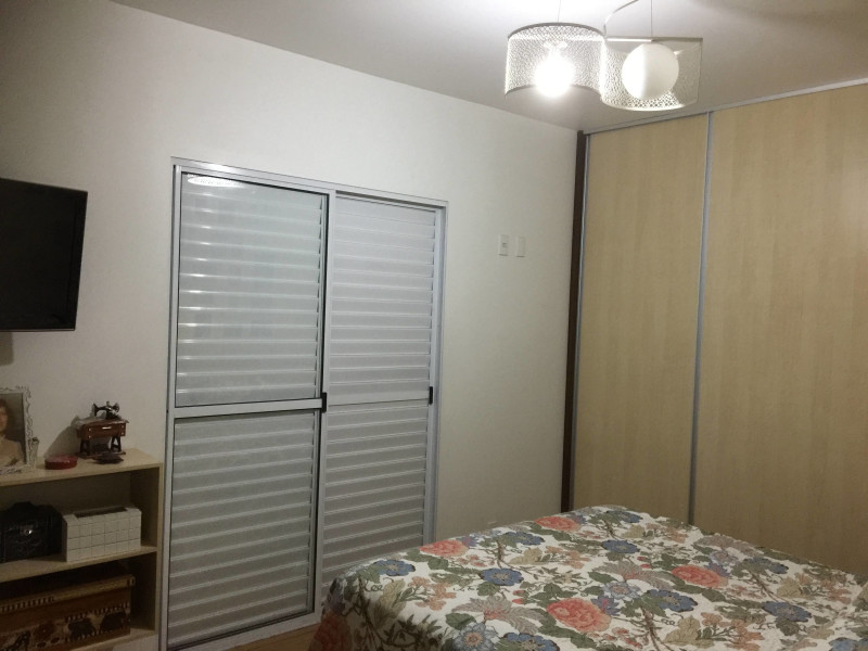 Casa à venda Vila Tibiriçá com 200m² e 5 quartos por R$ 680.000 - img-7742.jpg