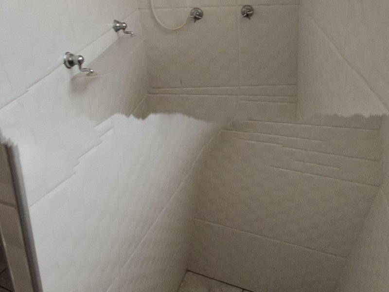 Casa à venda Jardim Monumento com 95m² e 2 quartos por R$ 270.000 - 474129188-banheiro-02.jpg