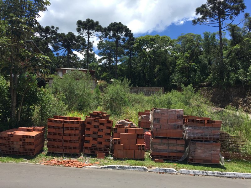 Terreno à venda Vila Moura com 806m² e  quartos por R$ 700.000 - 1612784873-a93f9236-5860-47f3-b01a-2e4d3e276b3b.jpeg