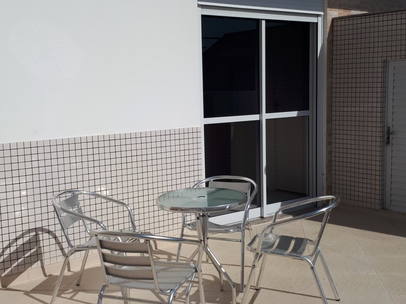 Cobertura à venda Ingleses do Rio Vermelho com 113m² e 2 quartos por R$ 550.000 - 24532710-sacada.jpg