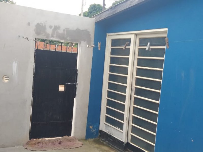 Casa à venda Jardim Bi-Centenário com 64m² e 2 quartos por R$ 80.000 - 808865661-img-20210118-wa0013.jpg