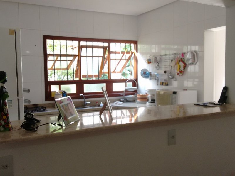 Casa à venda Centro com 300m² e 3 quartos por R$ 1.200 - 1225714858-debbfb1a-0650-406e-bba8-74fe6541be49.jpg