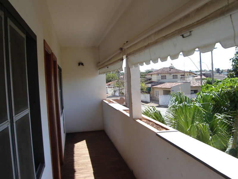 Casa à venda Jardim Nova Europa com 400m² e 5 quartos por R$ 900.000 - 63800586-dsc00083.jpg