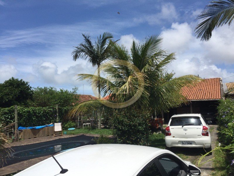 Casa à venda Ingleses do Rio Vermelho com 470m² e 3 quartos por R$ 500.000 - 228380438-f73e465364a1ca848e9b47d247962cac.jpg