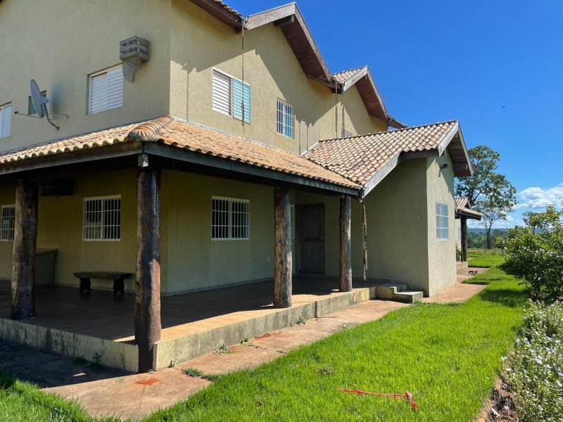 Fazenda à venda Amambaí com 1800m² e 4 quartos por R$ 20.000 - 2062014485-img-20210117-wa0023.jpg