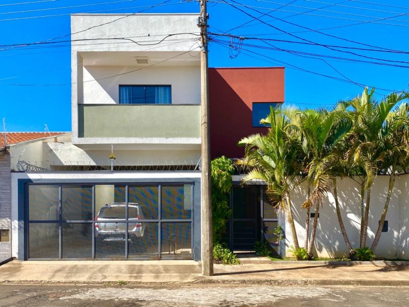 imóvel com 200m² - Jardim de cresci  - São Carlos