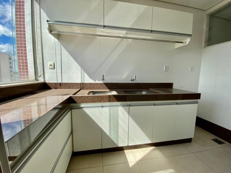 Apartamento à venda Iguaçu com 309m² e 3 quartos por R$ 870.000 - 1685367646-whatsapp-image-2021-01-21-at-15.jpeg