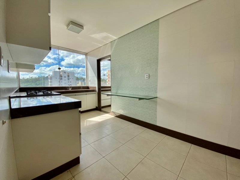 Apartamento à venda Iguaçu com 309m² e 3 quartos por R$ 870.000 - 872856828-whatsapp-image-2021-01-21-at-15.jpeg