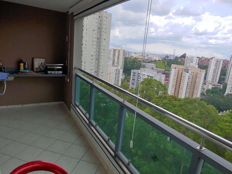 Apartamento à venda Vila Andrade com 69m² e 2 quartos por R$ 600.000 - 326879720-varanda-grill-vista-2.jpg