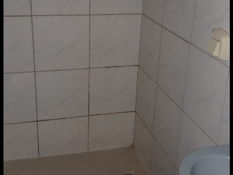 Apartamento à venda Santíssimo com 46m² e 1 quarto por R$ 140.000 - 432948097-banheiro.jpg
