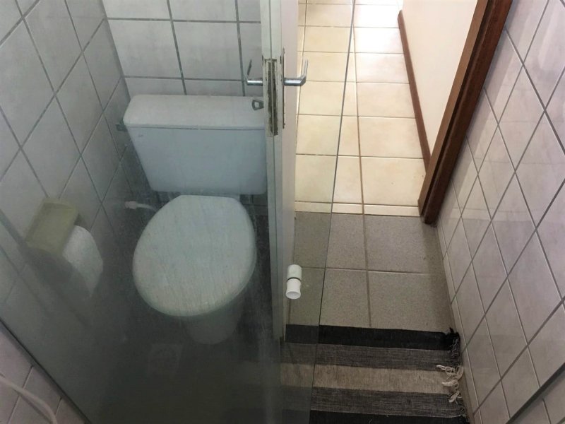 Casa de condomínio à venda Enseada Azul com 96m² e 2 quartos por R$ 299.000 - 1038535402-upstairs-bath-3.jpg