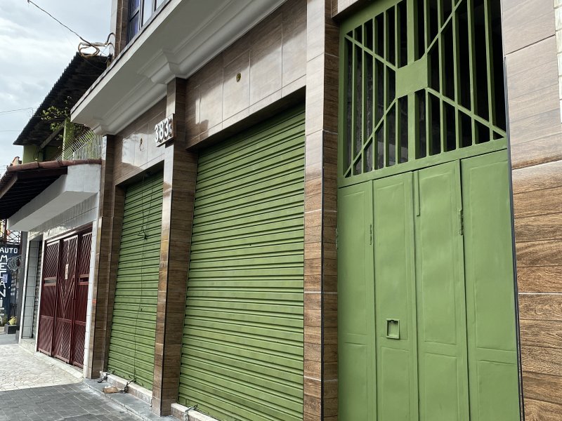 Comercial à venda Vila Mara com 287m² e 1 quarto por R$ 890.000 - 1291727532-4f051b90-ba99-4fb6-acef-5c4bc06780ad.jpeg