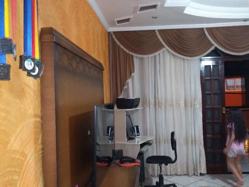 Casa à venda Jardim Santo André com 189m² e 3 quartos por R$ 430.000 - 2024828026-d3113d2b-ddca-471f-98bf-4b2703a0b501.jpg